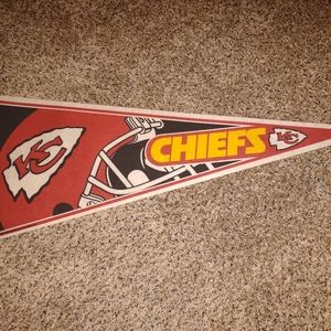 Sports memorabilia throwback pennant